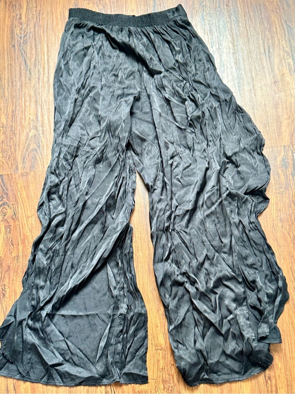 Somedays Lovin Women’s Flowy Wide-Leg Black Elastic-Waist Pants, Size Small